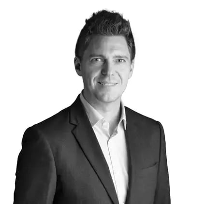 Søren-Brammer-Riis_BW_422_422